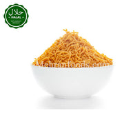 바삭한 YUMKEENZ Aloo Bhujia 감자 스낵 클로즈업